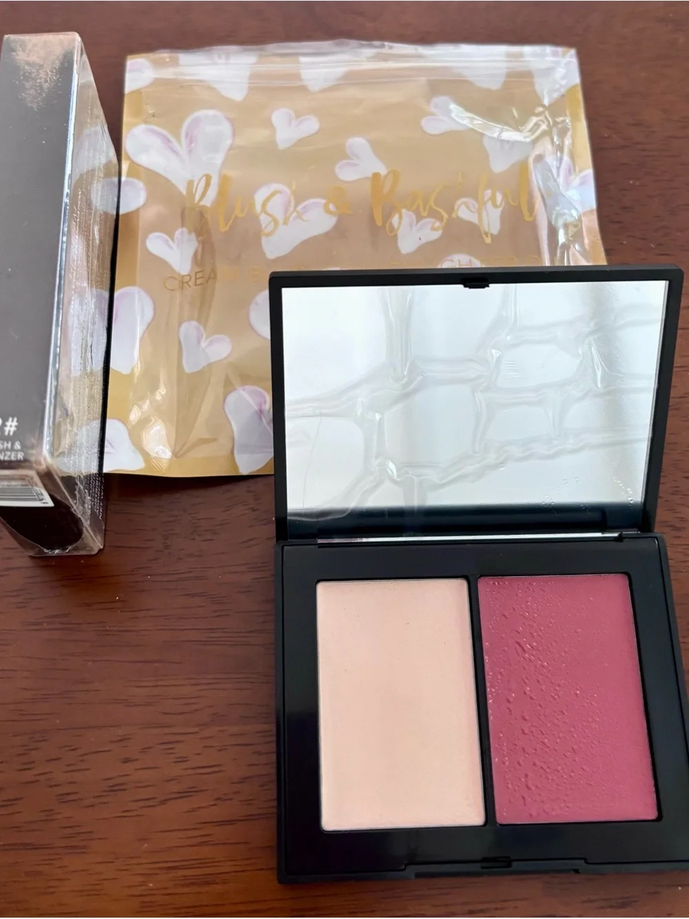 Blush, highlighter, contour